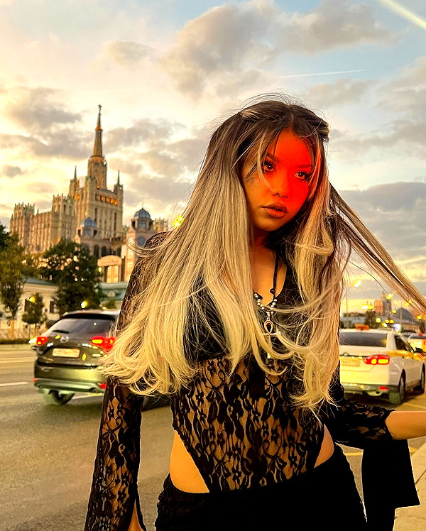 mekhrona_18 instagram image archive image