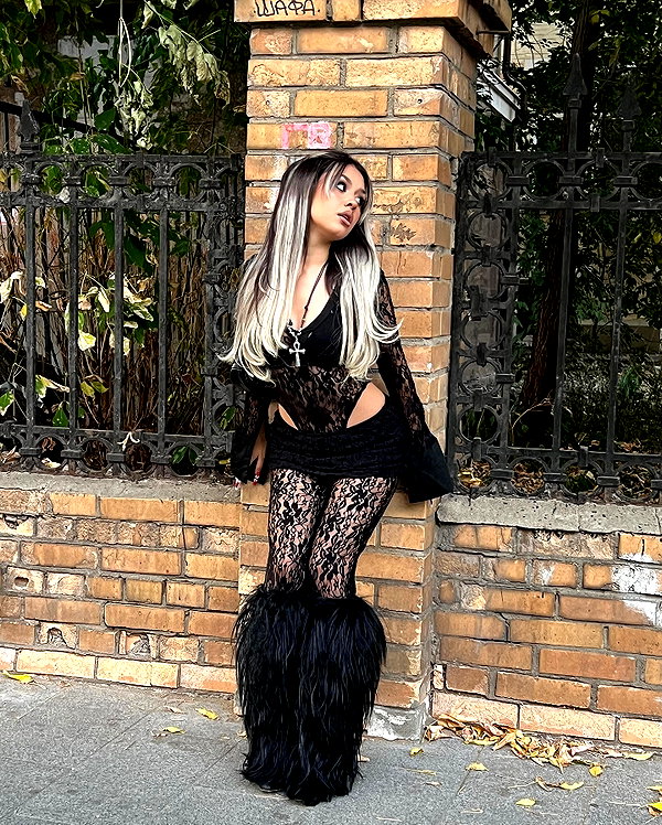 mekhrona_18 instagram image archive image