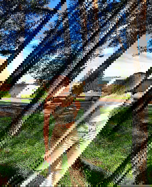 meleeva meleeva archive image