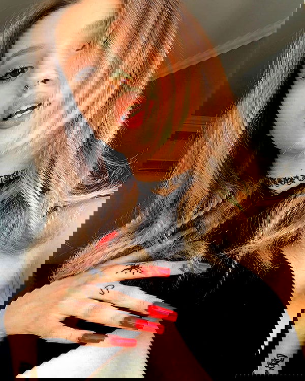 meleeva meleeva archive image