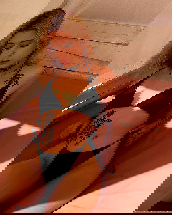 meleeva meleeva archive image