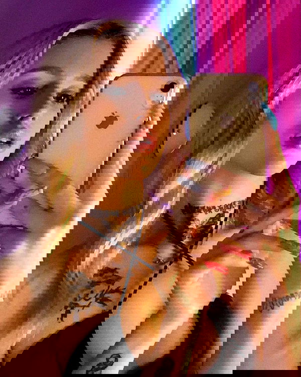 meleeva meleeva archive image