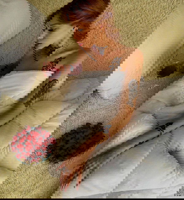 meleeva meleeva archive image