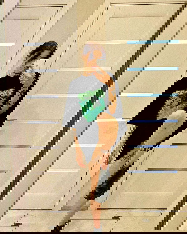 meleeva meleeva archive image