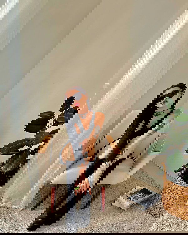 meleeva meleeva archive image