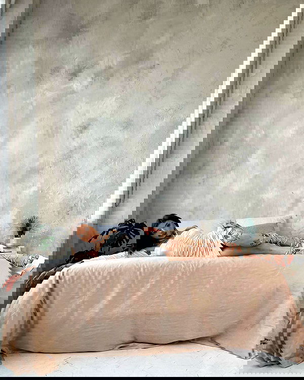 meleeva meleeva archive image