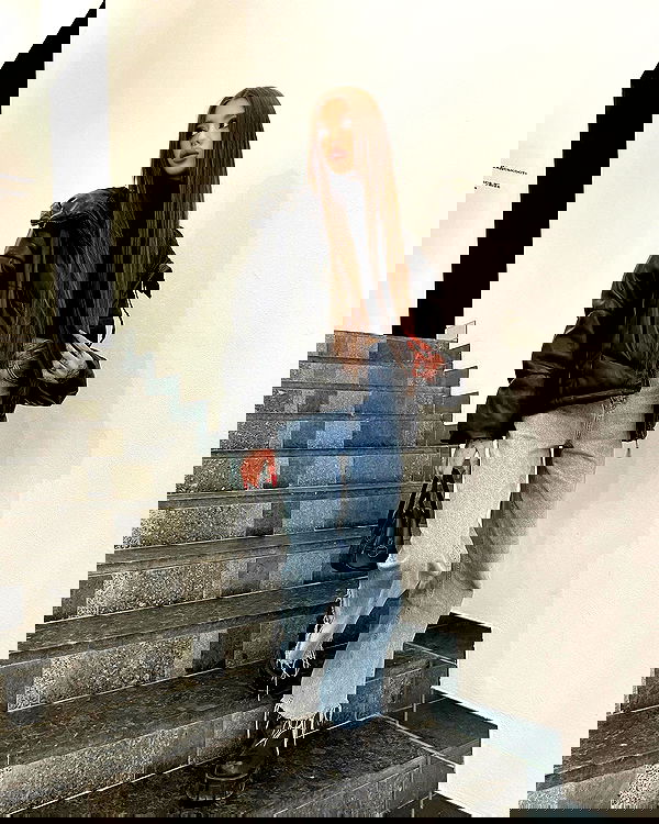 meleeva meleeva archive image