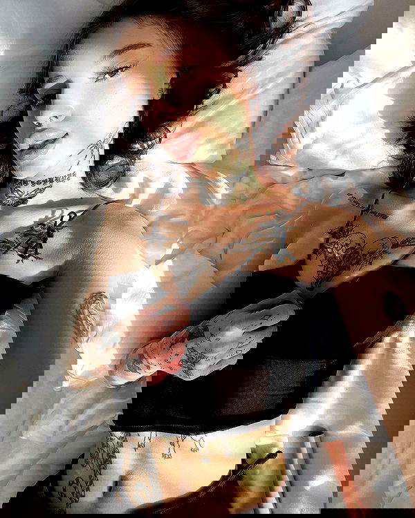 meleeva meleeva archive image