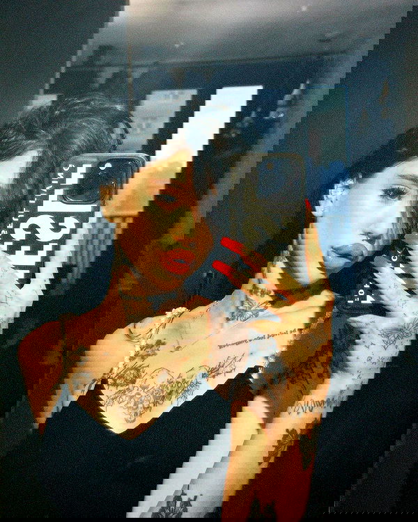 meleeva meleeva archive image