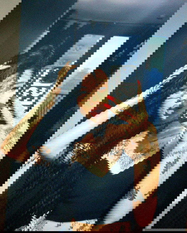 meleeva meleeva archive image