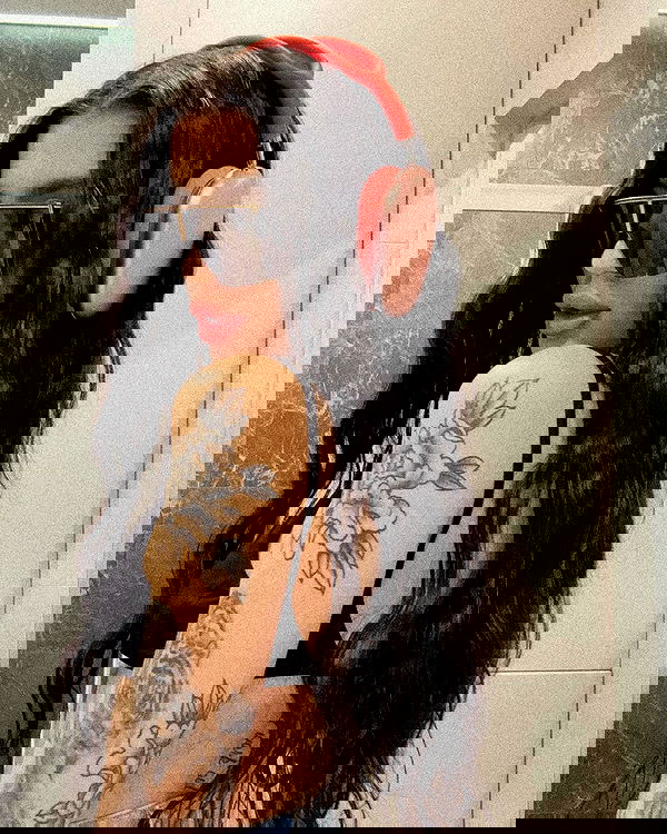 meleeva meleeva archive image