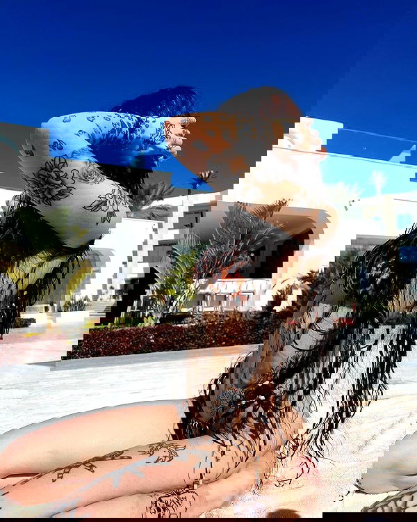 meleeva meleeva archive image