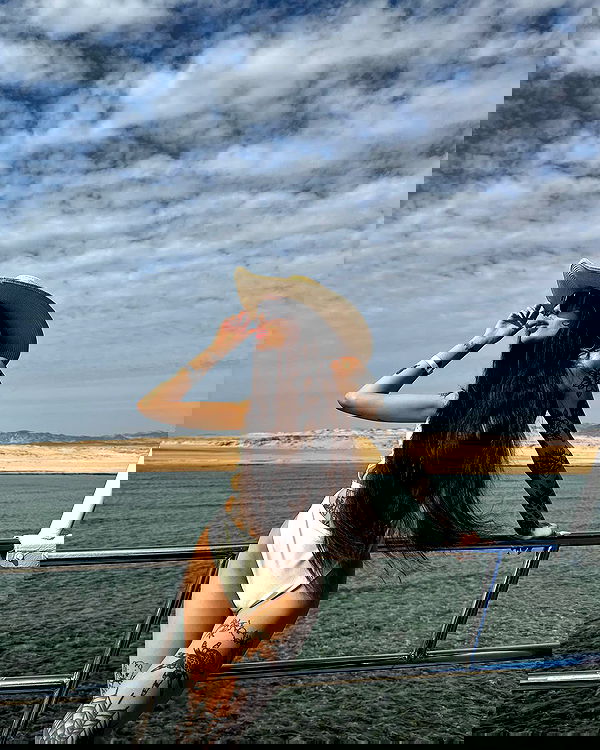 meleeva meleeva archive image