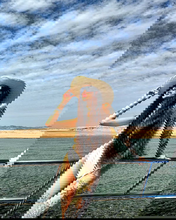 meleeva meleeva archive image