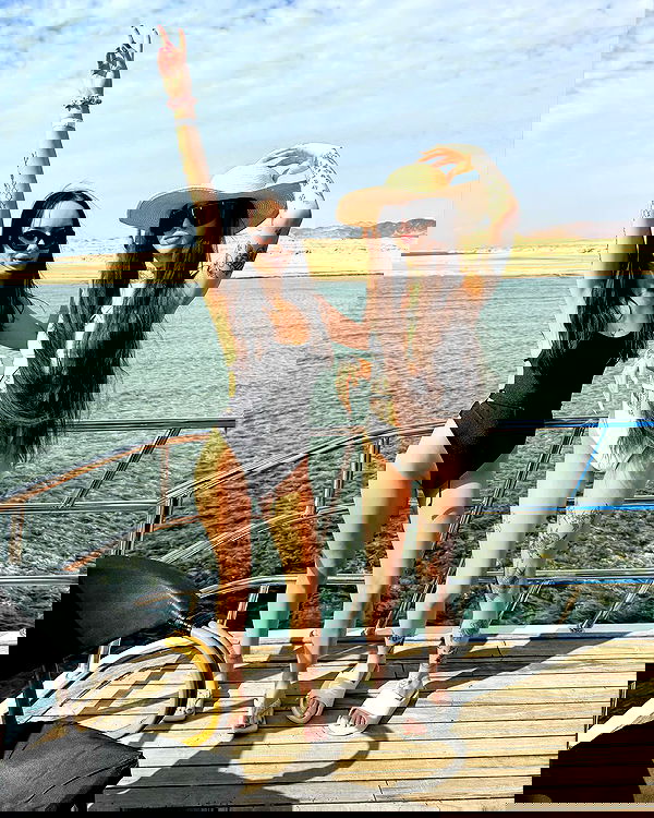 meleeva meleeva archive image