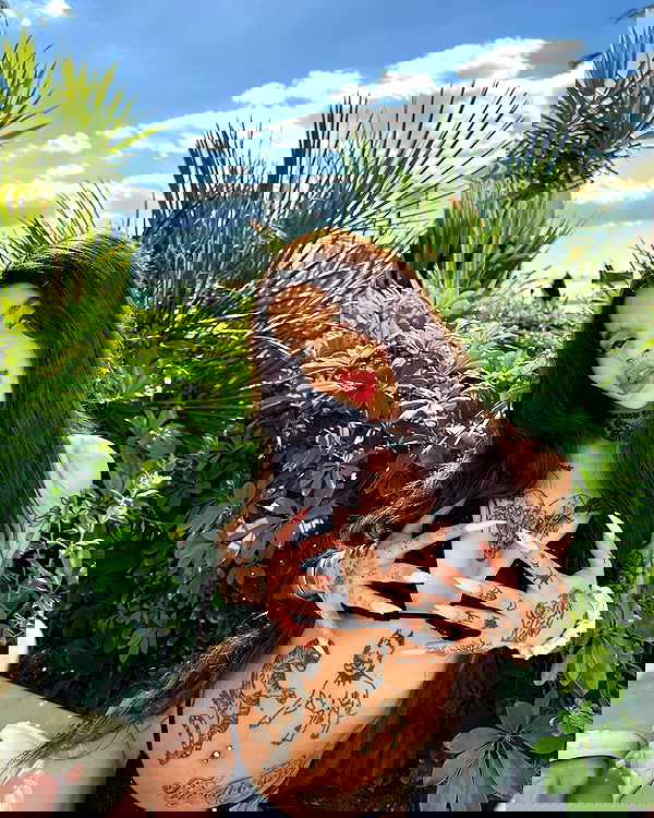 meleeva meleeva archive image