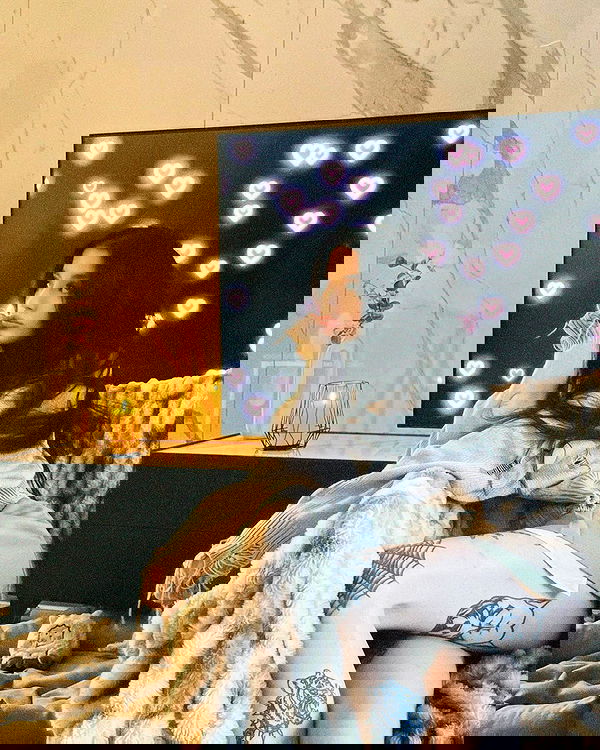 meleeva meleeva archive image