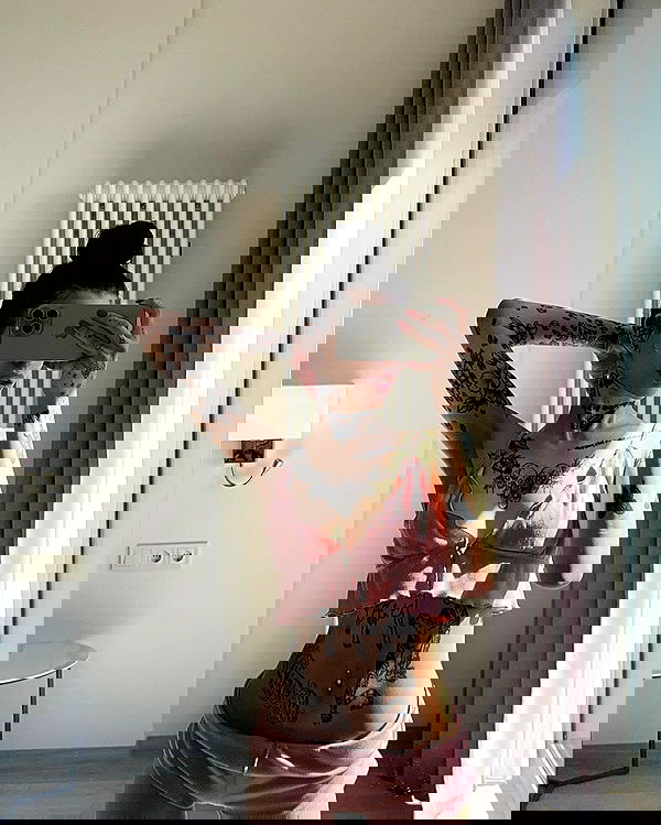 meleeva meleeva archive image