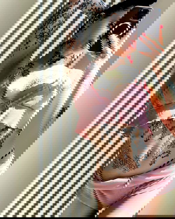 meleeva meleeva archive image