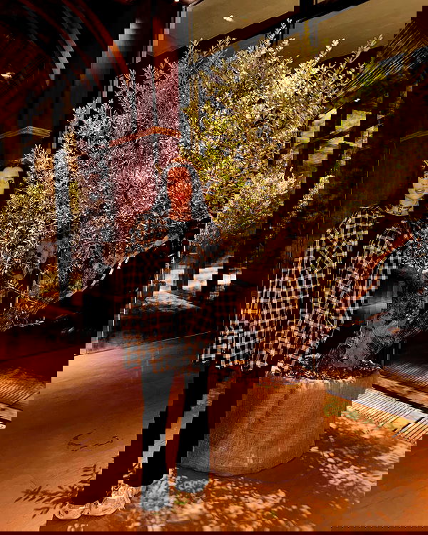 meleeva meleeva archive image