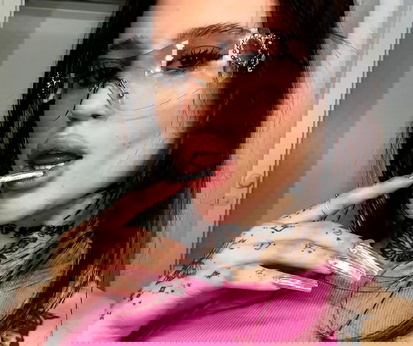 meleeva meleeva archive image