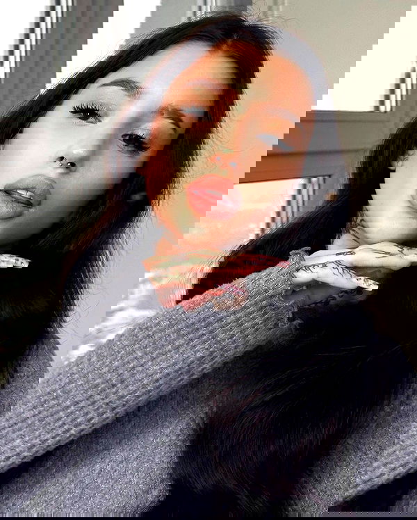 meleeva meleeva archive image