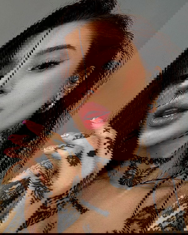 meleeva meleeva archive image