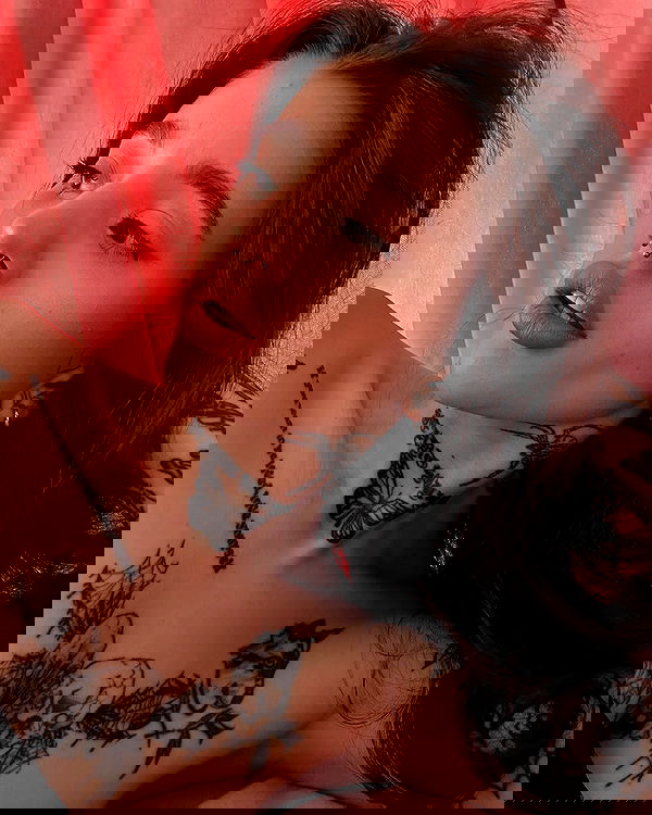 meleeva meleeva archive image