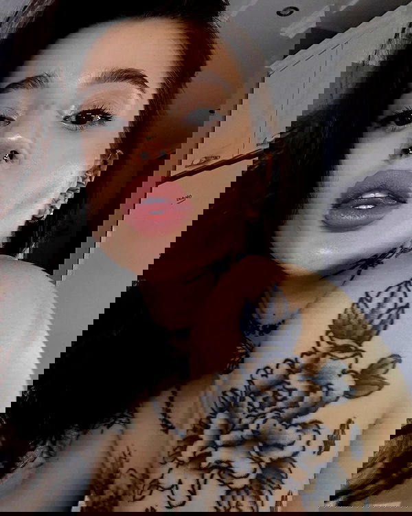 meleeva meleeva archive image