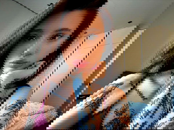 meleeva meleeva archive image