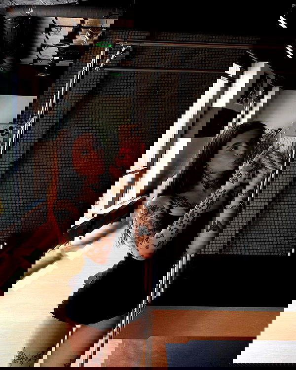 meleeva meleeva archive image