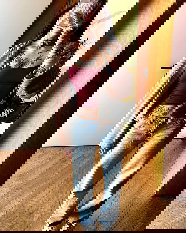 meleeva meleeva archive image