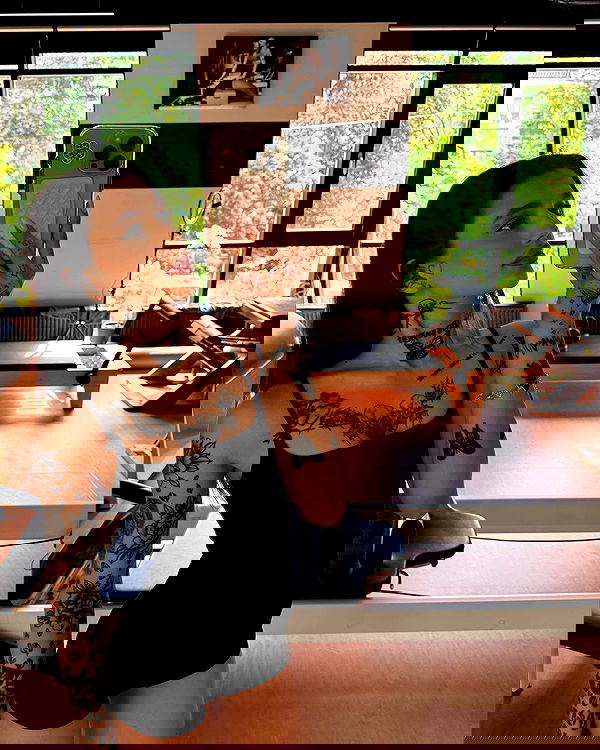 meleeva meleeva archive image