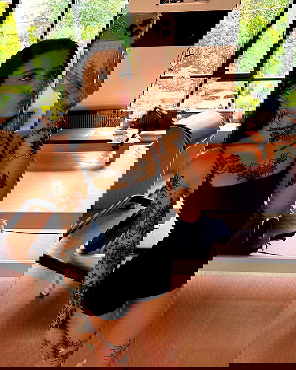 meleeva meleeva archive image