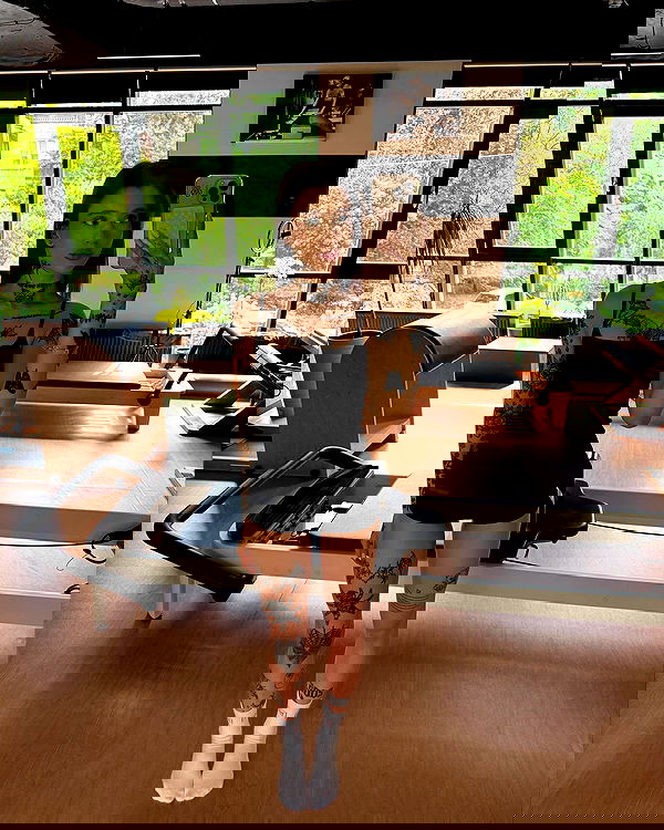 meleeva meleeva archive image