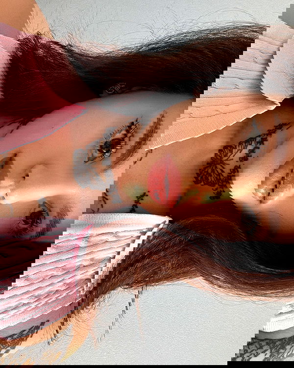 meleeva meleeva archive image