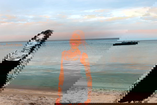 meleeva meleeva archive image