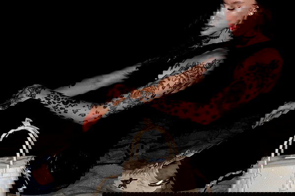 meleeva meleeva archive image