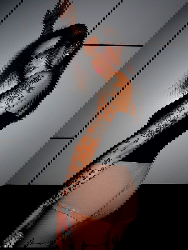 meleeva meleeva archive image