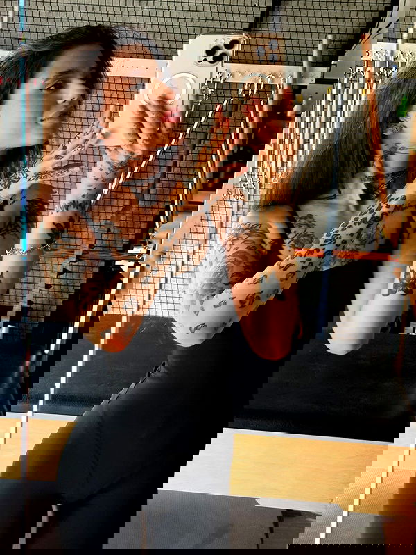 meleeva meleeva archive image