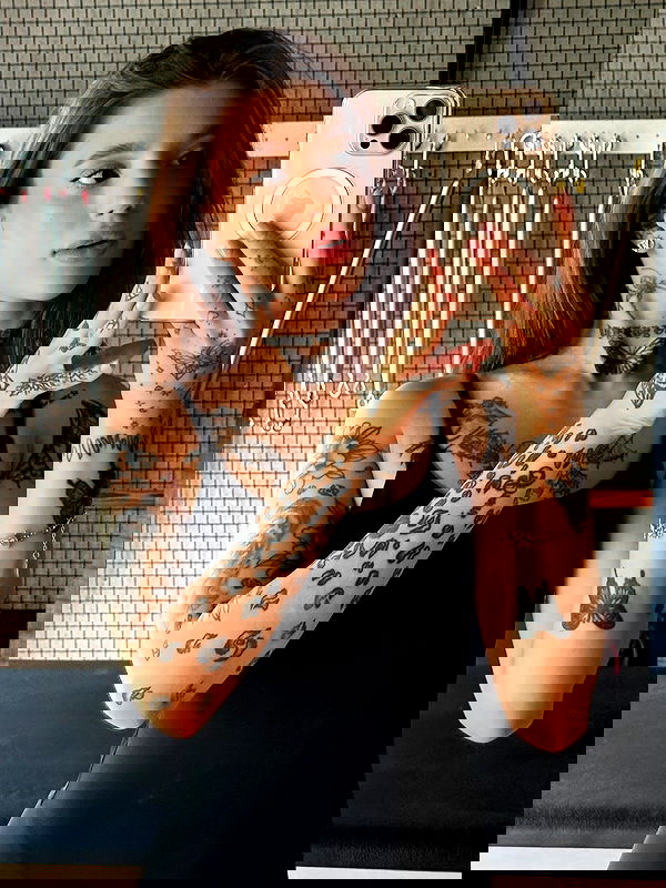 meleeva meleeva archive image