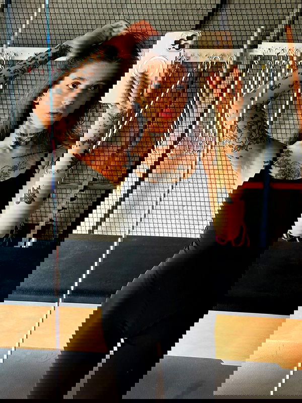 meleeva meleeva archive image