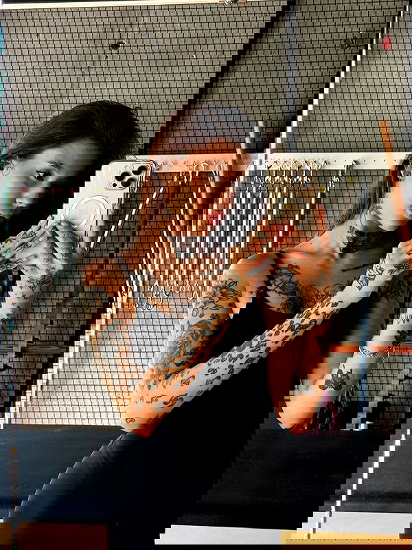 meleeva meleeva archive image