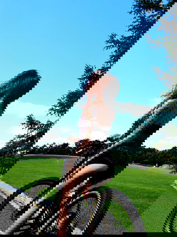 meleeva meleeva archive image