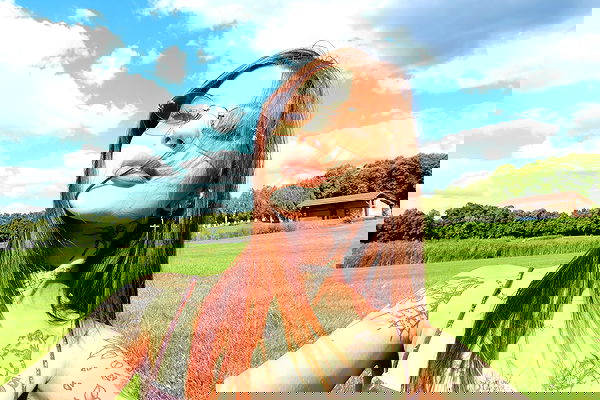 meleeva meleeva archive image