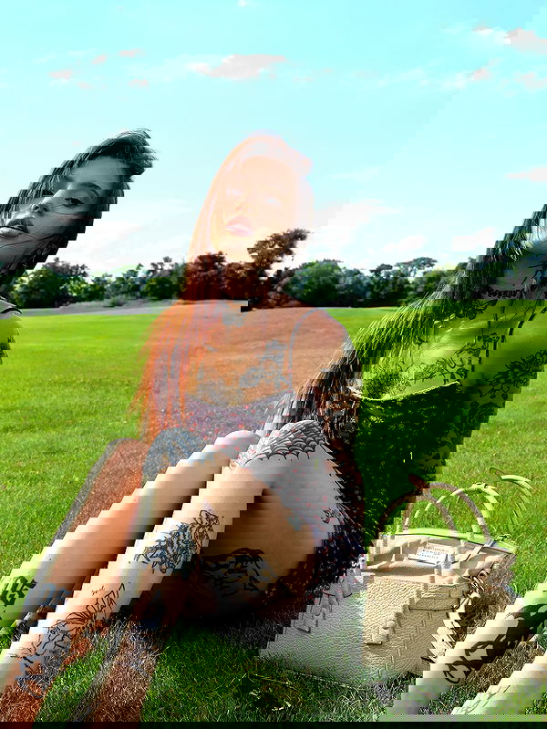 meleeva meleeva archive image