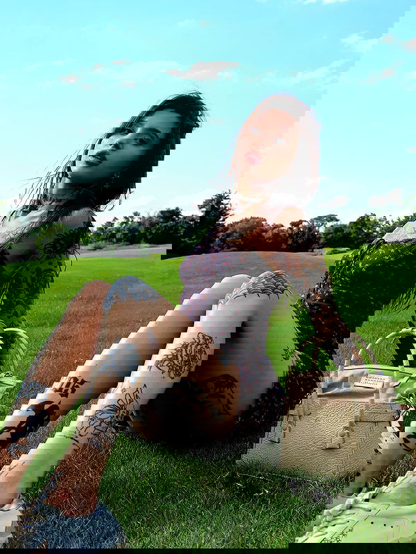 meleeva meleeva archive image