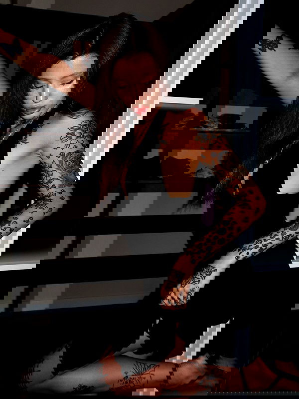 meleeva meleeva archive image