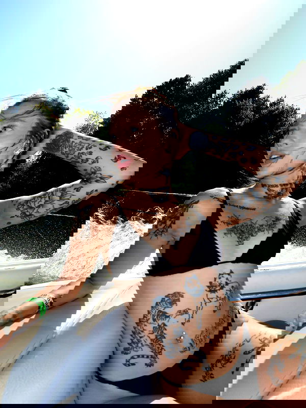 meleeva meleeva archive image