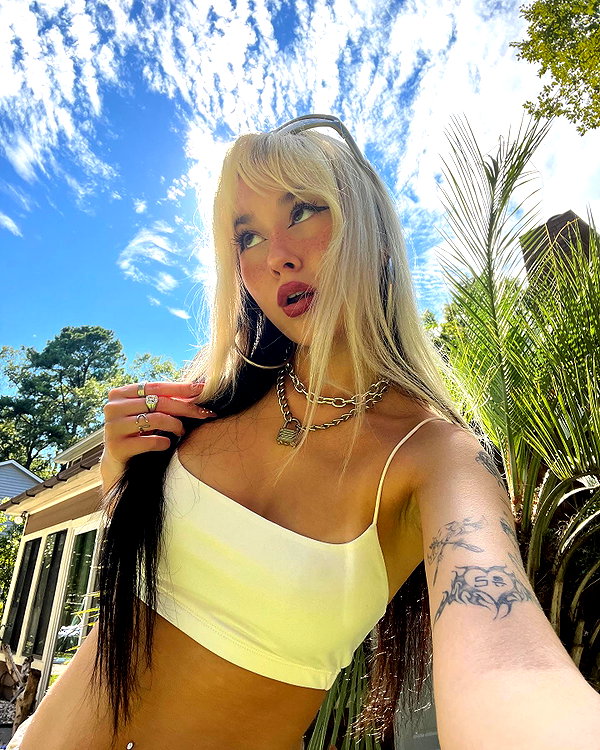 melislie instagram image archive image